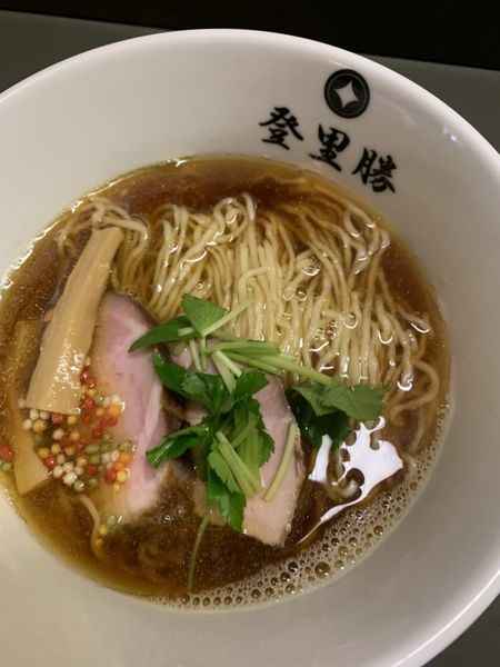 「煮干し醤油ラーメン」@らぁめん登里勝の写真