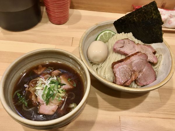 「ハートランドビール＋おつまみ→ 鰹昆布出汁 特製 醤油つけ麺」@迂直の写真