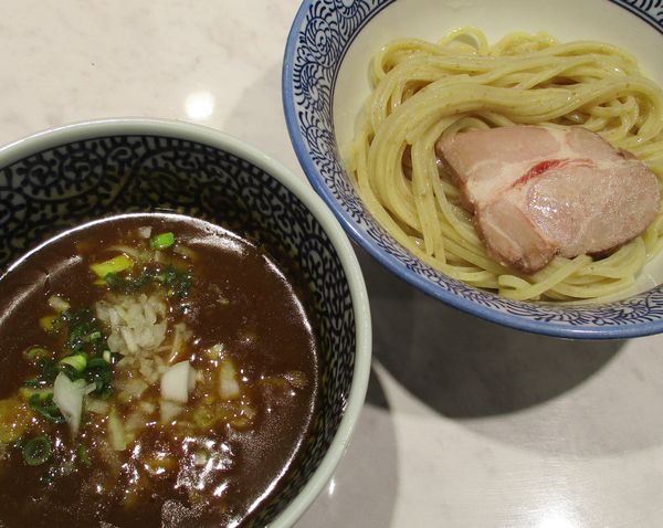 「サバカレーつけ麺　830円」@つけ麺 一燈 新宿店の写真