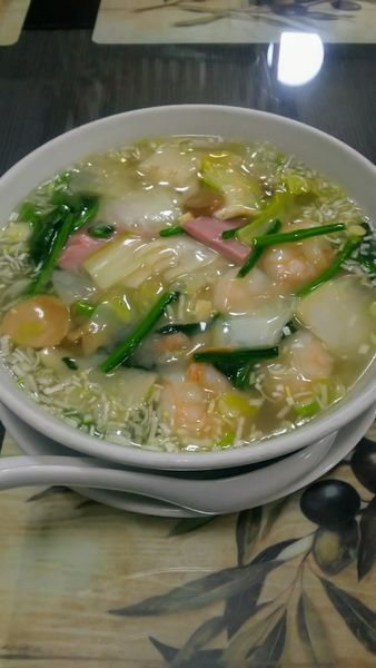 「蝦仁湯麺（エビそば）」@中国料理 上海の写真