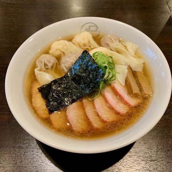 ミックスチャーシュー特製ワンタンメン