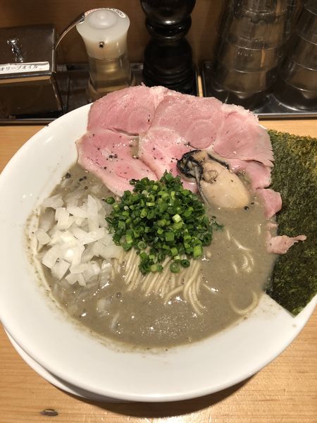「濃厚牡蠣煮干そば970円」@麺屋 まほろ芭の写真