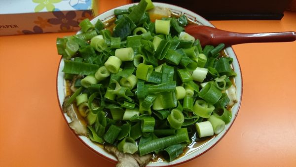 「チャーシュー麺大ネギ増し」@麺屋7.5Hz+ 梅田店の写真