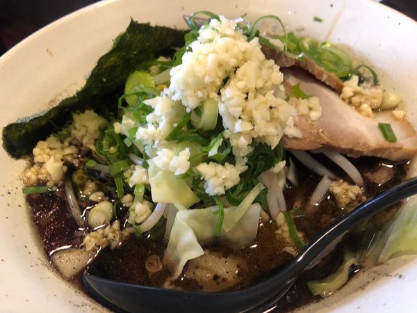 「黒りょう二郎ラーメン」@りょう二郎 川内店の写真