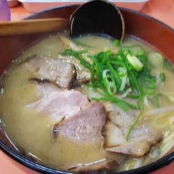 味噌ラーメン 750円