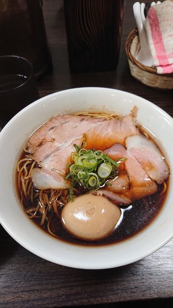 「醤油ラーメン」@かしわぎの写真