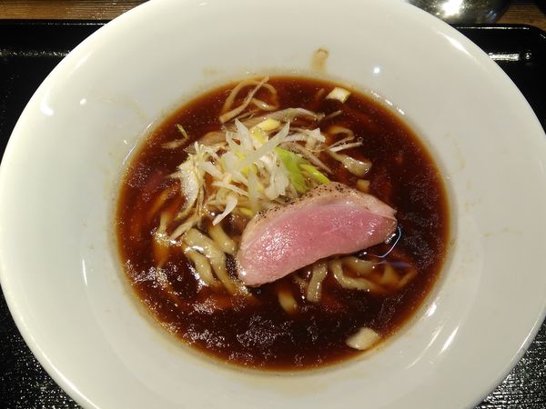 「鴨出汁醤油そば¥800」@鴨出汁中華蕎麦 麺屋yoshikiの写真