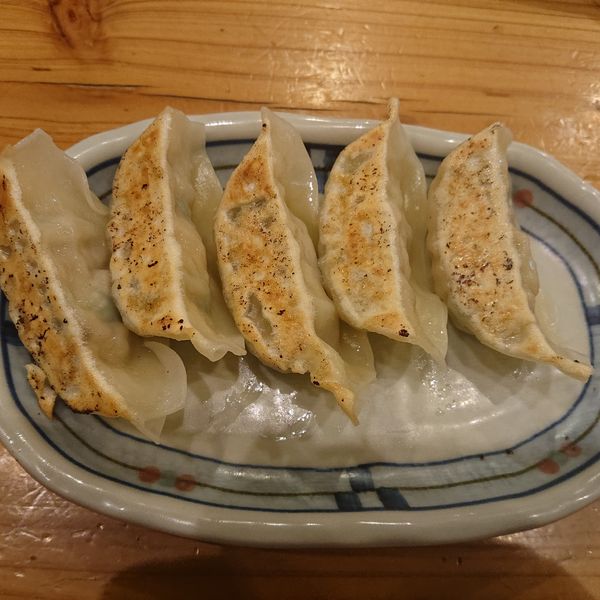 「餃子(無料)」@とんこつラーメン 七志 港南台バーズ店の写真