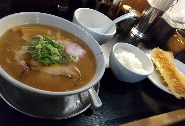 「和歌山ラーメン」@紀州和歌山ラーメン まっち棒 千種店の写真