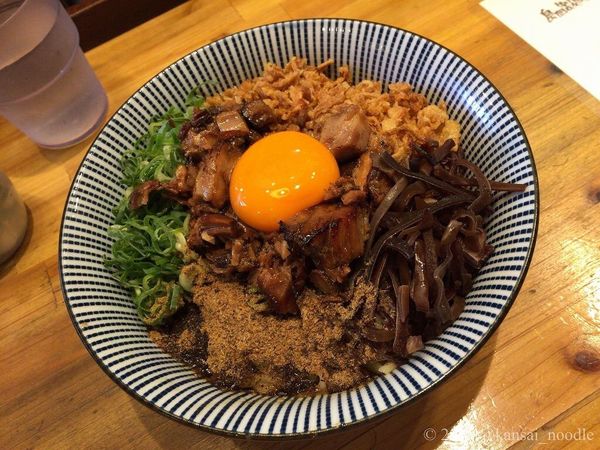 「煮干しまぜそば」@必死のパッチ製麺所の写真