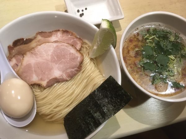 「昆布水つけ麺 味玉入り」@だれやめやの写真