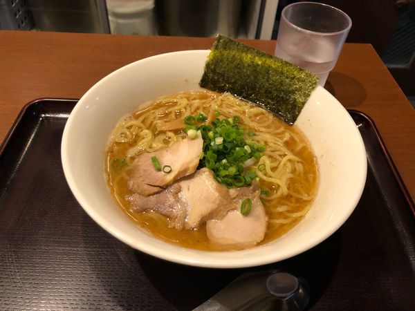 「中華そば　780円(同額大盛り可)」@中華そば おかべの写真