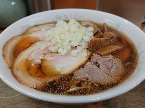 「チャーシューメン ミックス(国産そば粉入り中華麺、大盛り)」@丸幸の写真