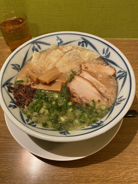 「ワンタン麺」@鹿児島ラーメン専門店ザボン 立川店の写真