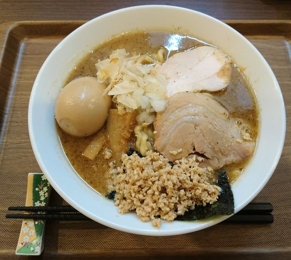 「大山鶏の中華そば＋味玉・鶏ほぐし」@つけめん さなだの写真