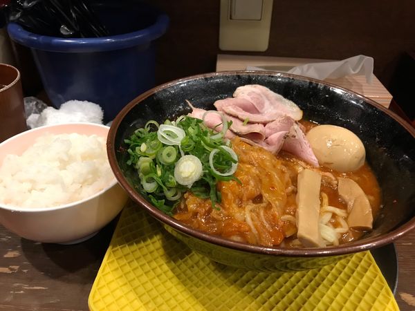 「カレー入りてっちゃんスタミナラーメンの焼き肉たれ」@まりお流らーめんの写真