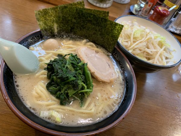 「ラーメン」@横浜家系ラーメンとりとんの写真