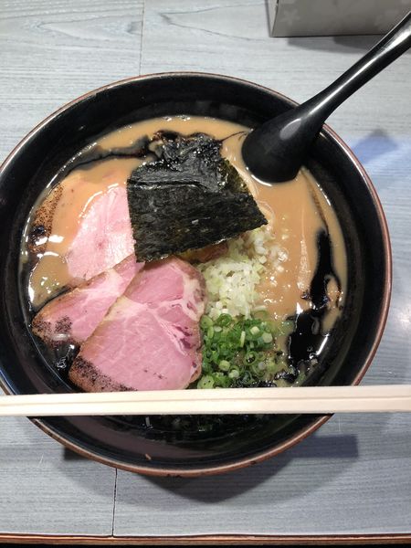 「黒真空蕎麦(800円)」@喜乃壺の写真