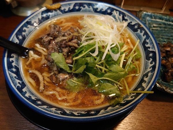 「炭火焼鶏麺醤油」@らーめん専門 支那そば屋 三馬店の写真