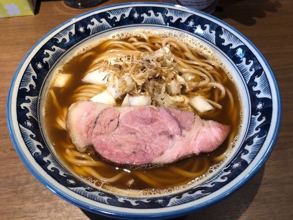 「煮干し中華そば」@自家製麺と自然派食材 晴耕雨読の写真
