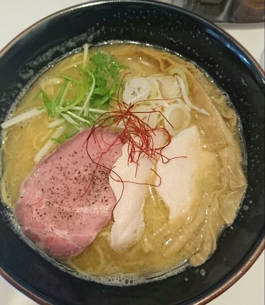 「鶏白湯そば醤油」@鶏そば朱雀の写真