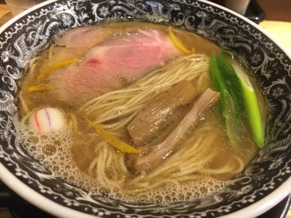 「藻塩と岩塩の鯛干しそば」@麺肴 ひづきの写真