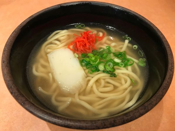 「琉ちゃんそば　500円」@そば処 琉風の写真