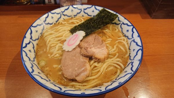 「中華そば(中盛) 780円」@麺恋処 いそじの写真