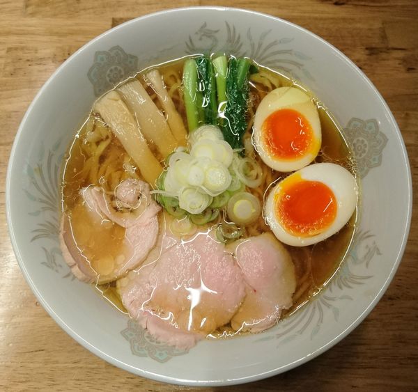 「手打ちらーめん並盛り＋味玉」@西荻燈の写真