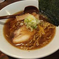 煮干醤油ラーメン　※クーポン券で５００円