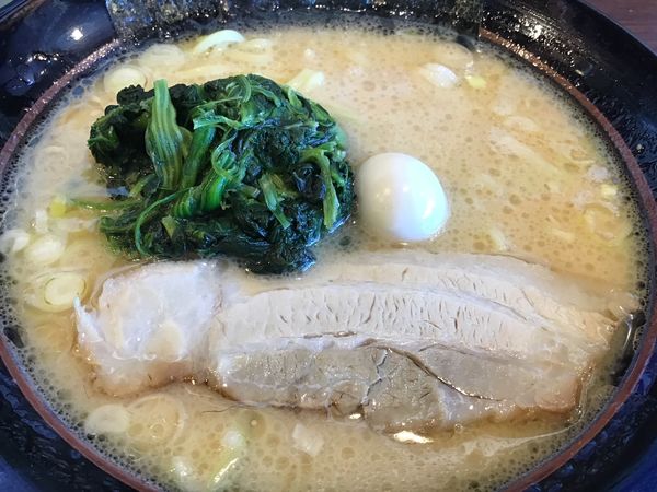 「ラーメン油少なめ500円2/2まで」@横浜家系ラーメン やまふじ家 野田店の写真