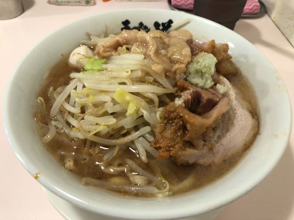 「ラーメン + ウズラ」@成蹊前ラーメン 吉祥寺の写真