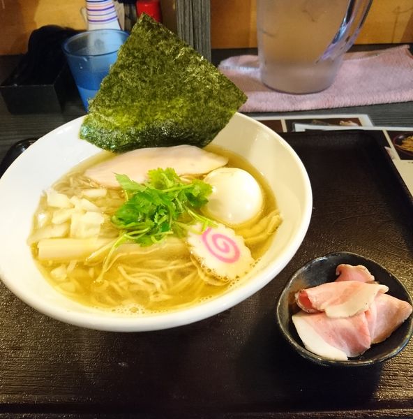 「煮干しそば塩 味玉」@麺匠えにしの写真