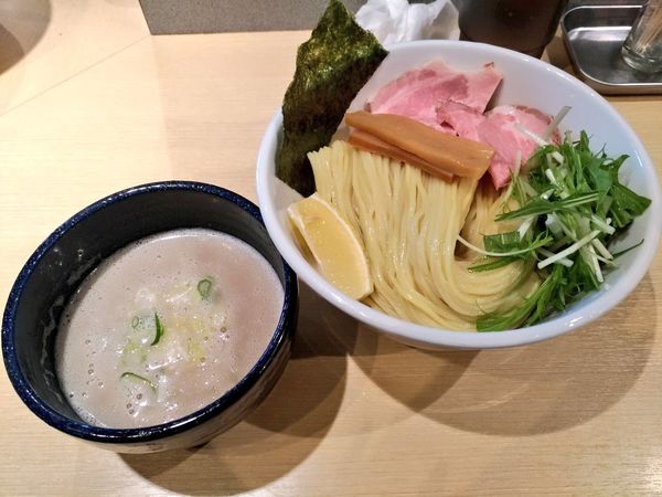 「ゲリラ限定 塩魚汁白湯つけ麺」@らー麺 アオキジの写真