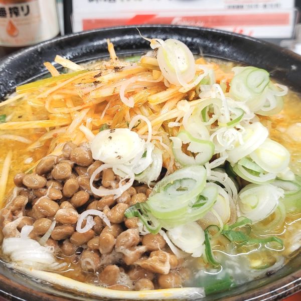 「ネギ塩ラーメン納豆」@くるまやラーメン 東村山店の写真