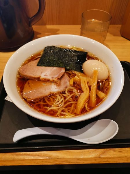 「味玉中華そば」@舎鈴 御茶ノ水ソラシティ店の写真