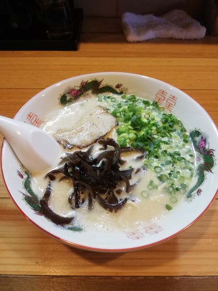 「博多豚骨ラーメン　600円」@コハクノトキの写真
