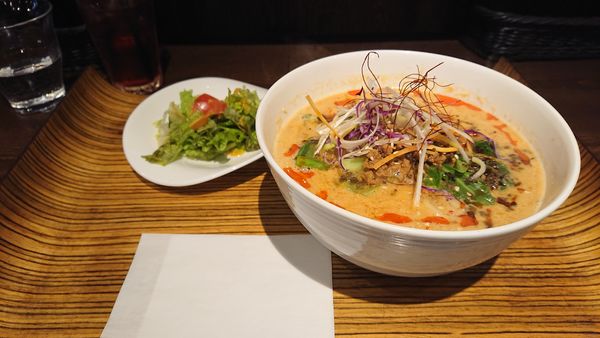 「C 麺・飯セット(担々麵を選択) 1512円 ※」@中国菜 戸芽主の写真
