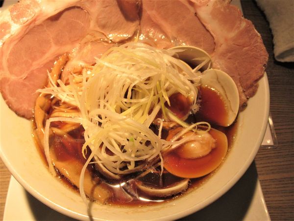 「はまぐりらーめん（1,045円）」@くそオヤジ最後のひとふりの写真