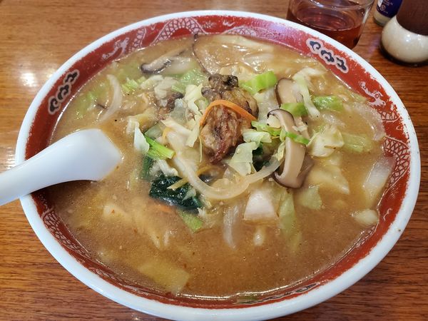 「カキミソラーメン・平打ち麺変更」@栄華軒の写真