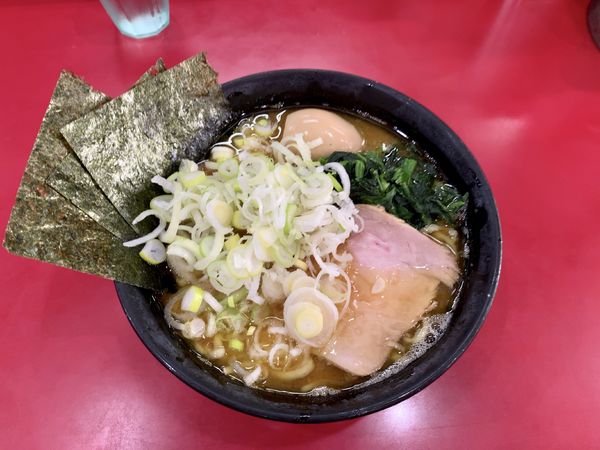「ラーメン＋味玉＋ネギ」@杉田家 千葉祐光店の写真