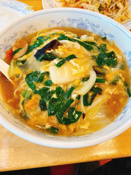 「ニラ玉ラーメン0.5玉」@ぎょうざの満洲 前橋南モール店の写真