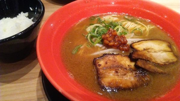 「醤そば 790円＋白めし 180円」@小豆島ラーメン ヒシオ 岡山駅前店の写真