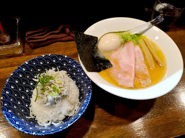 「天然紅鮭塩らぁ麺+釜揚げしらす丼」@Soupmenの写真