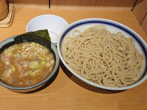 「つけ中盛、生たまご」@孫鈴舎の写真