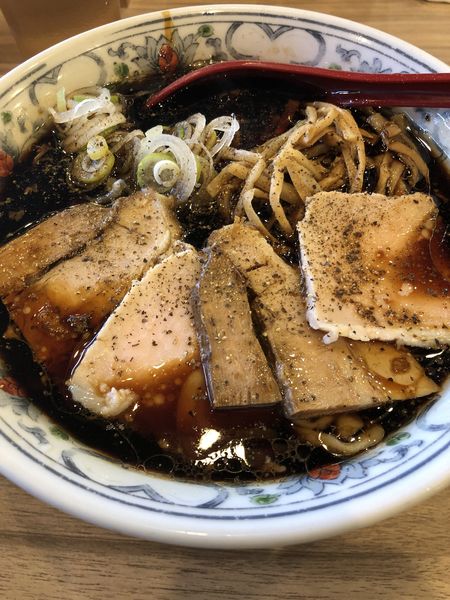 「【限定】生姜ブラック＋肉増し」@くじら食堂 nonowa東小金井店の写真