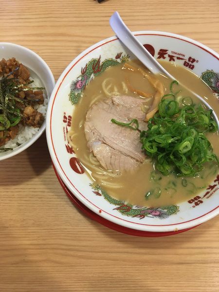 「Dランチ（ラーメン＋チャーシュー丼）」@天下一品 多摩ニュータウン店の写真