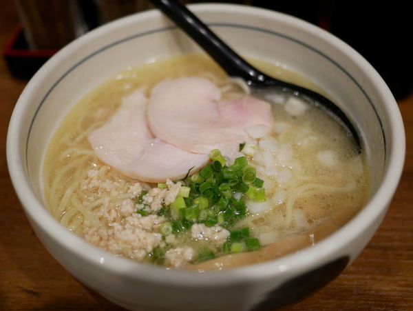 「鶏白湯そば 醤油 麺硬め」@濃厚鶏麺 ゆきかげ 三ノ輪店の写真