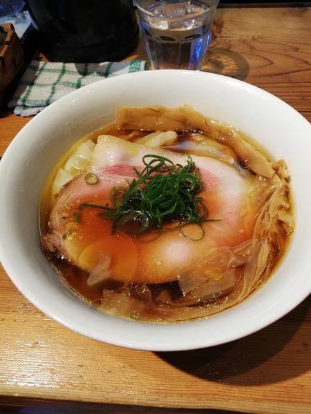 「ワンタン麺」@ラーメン屋 トイ・ボックスの写真