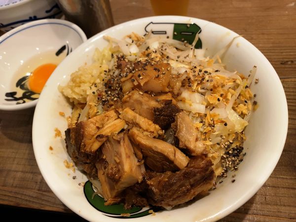 「汁無し（並）＋カレーモントレー」@雷 千葉駅前店の写真